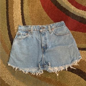 Levi’s 551 Cutoff Shorts